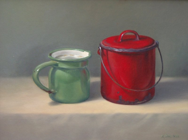 Green and red pot